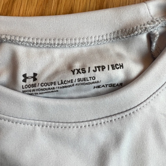 Long Sleeve Heat Gear Under Armour Shirt - Picture 3 of 4